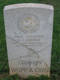 Dar Es Salaam War Cemetery - Moore, A J